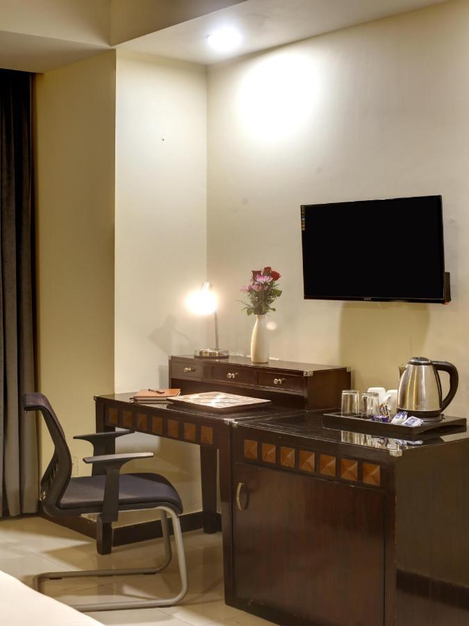 Lime Stays B&B Gk-2 At Greater Kailash Metro South Delhi Nearby Saket Select City New Delhi Exterior foto