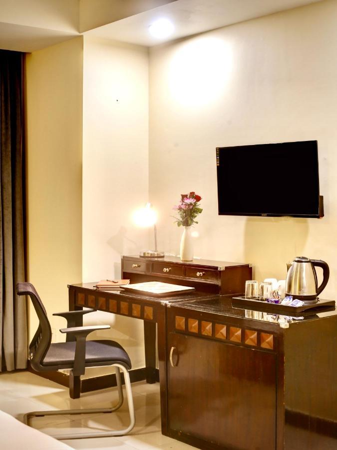 Lime Stays B&B Gk-2 At Greater Kailash Metro South Delhi Nearby Saket Select City New Delhi Exterior foto